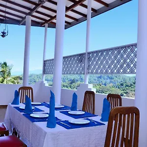  Guest house Kandyan White Homes
